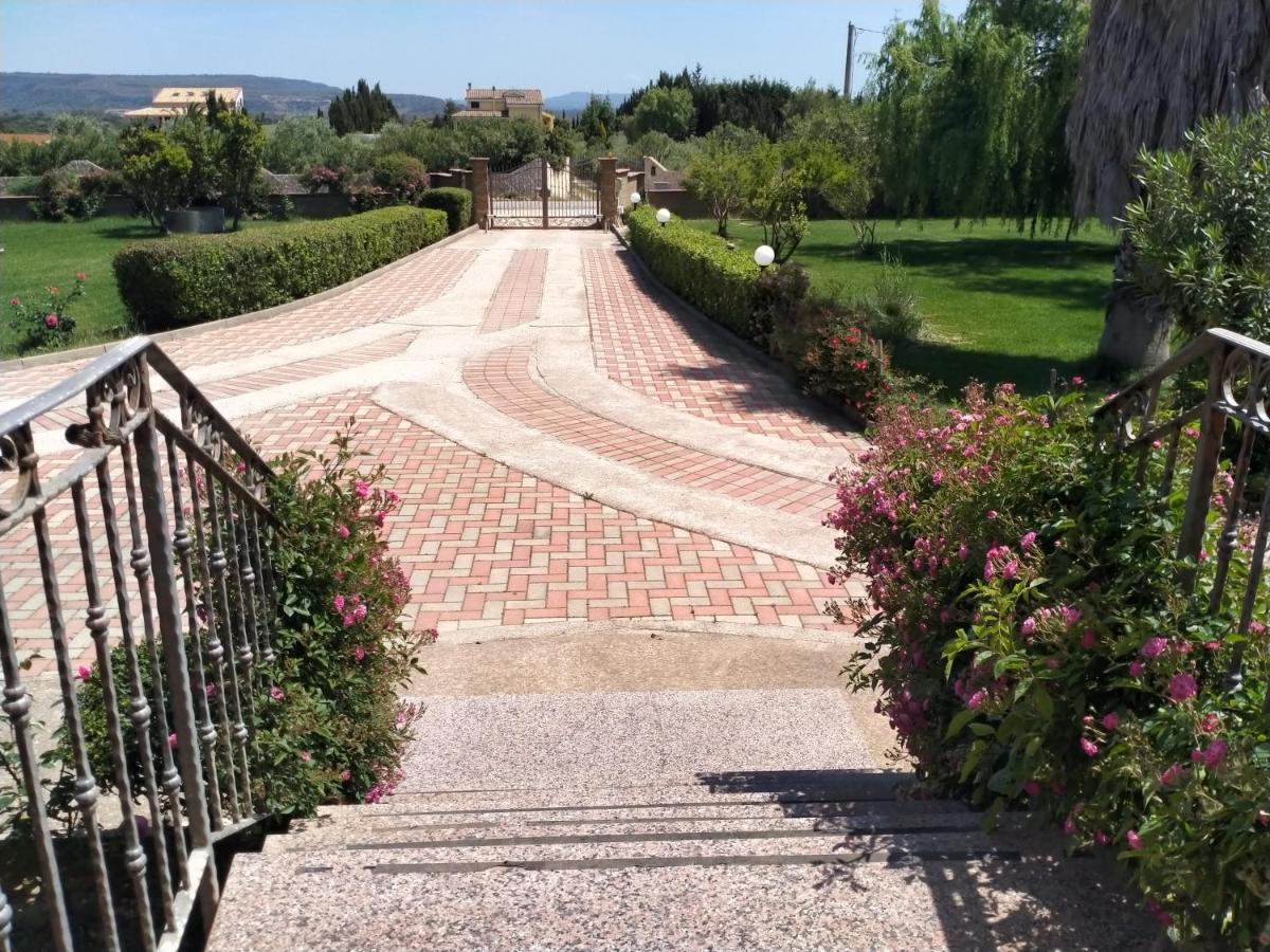Le Rose - Housity