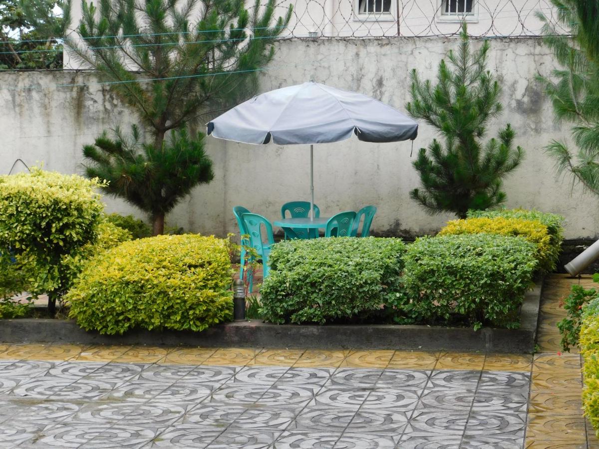 Avi Guest House - Housity
