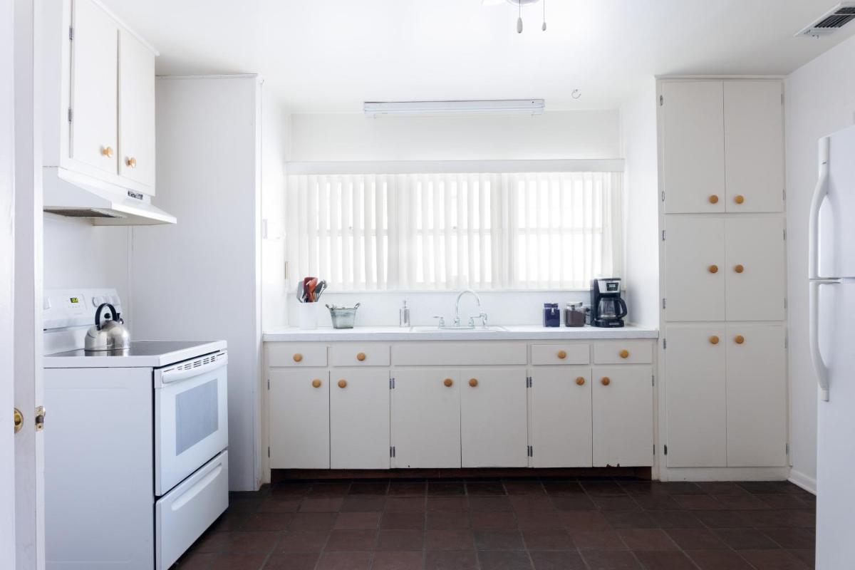 Beach House in Alpine - Housity