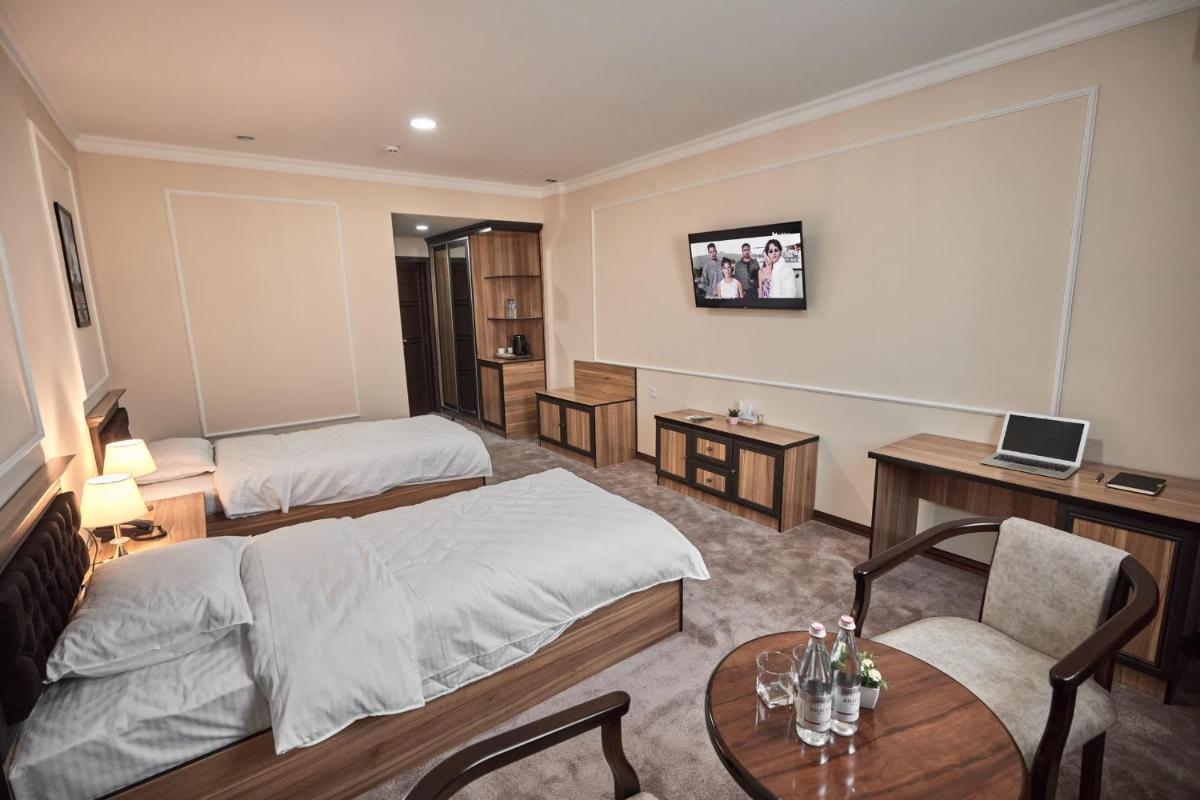 BAL Tabassum Hotel - Housity