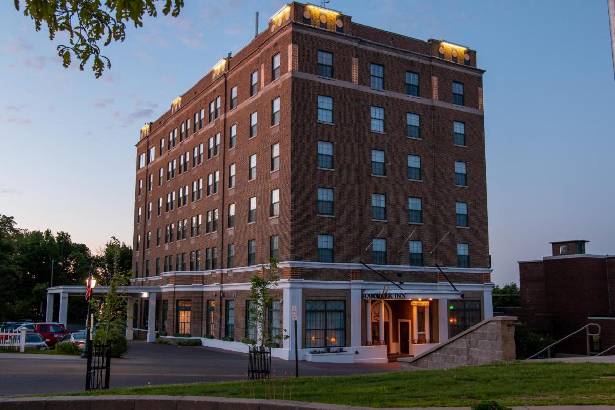 Landmark Inn - Housity