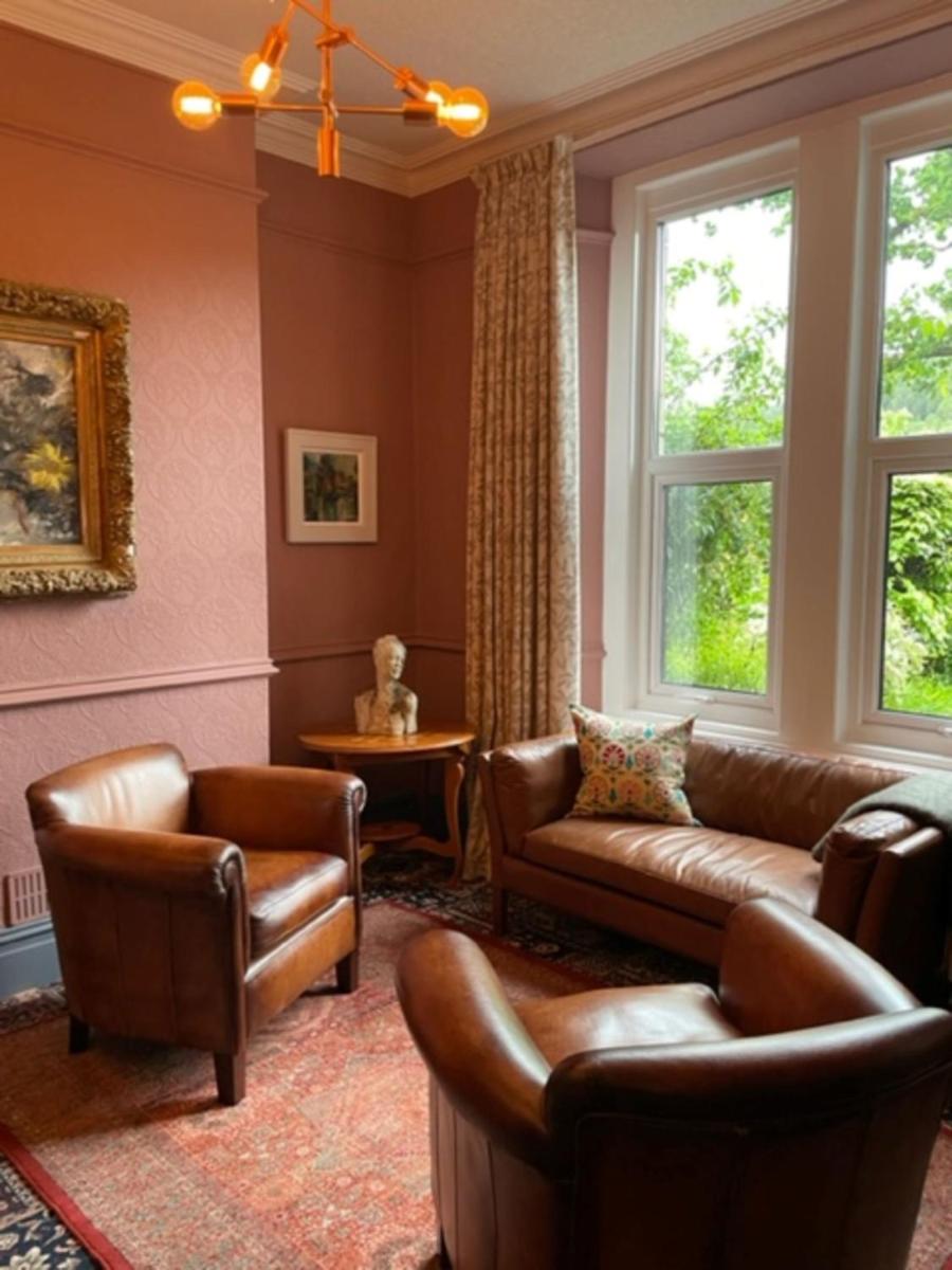 Mary's Court Guest House - Mairlys - Housity