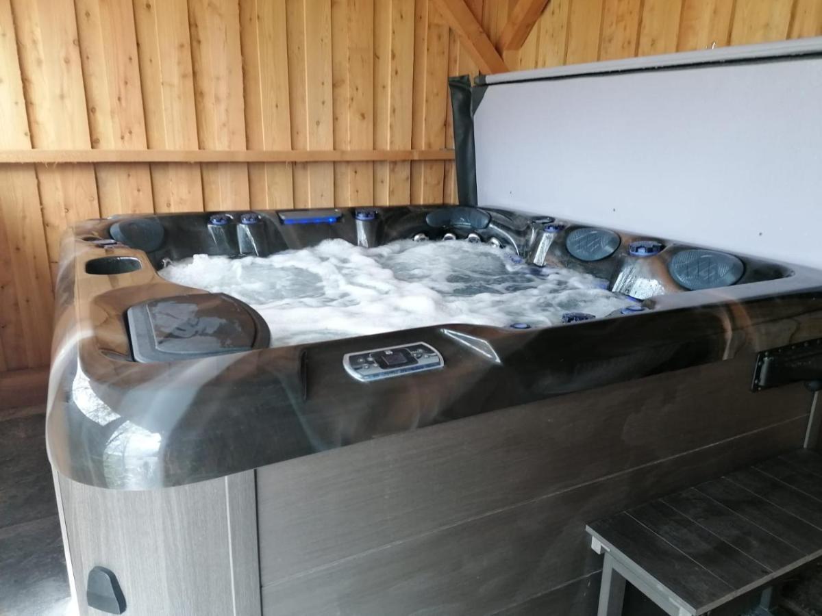 Rest At Last - Highland Apartment with Private hot tub - Housity