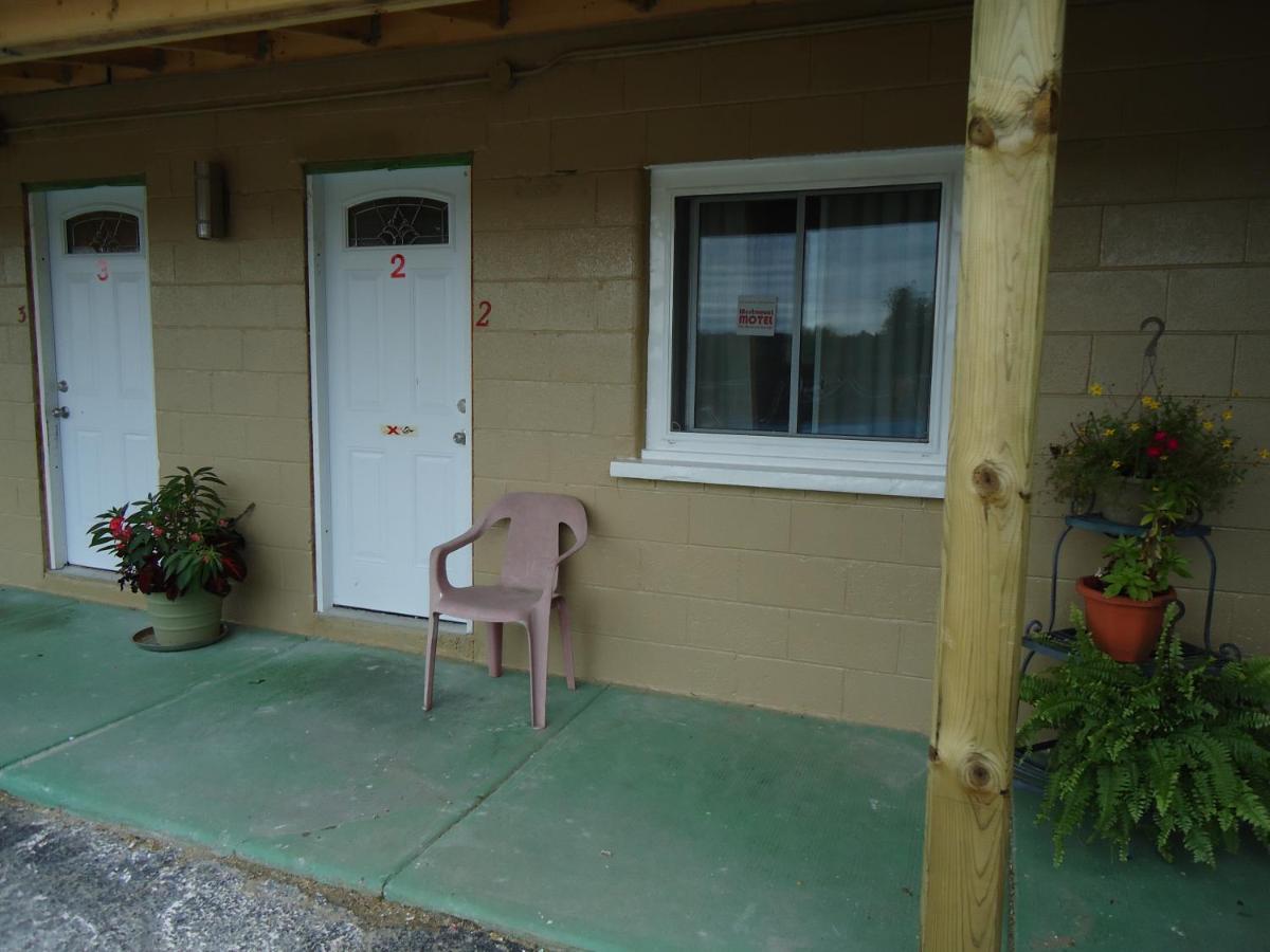 Westmount Motel - Housity