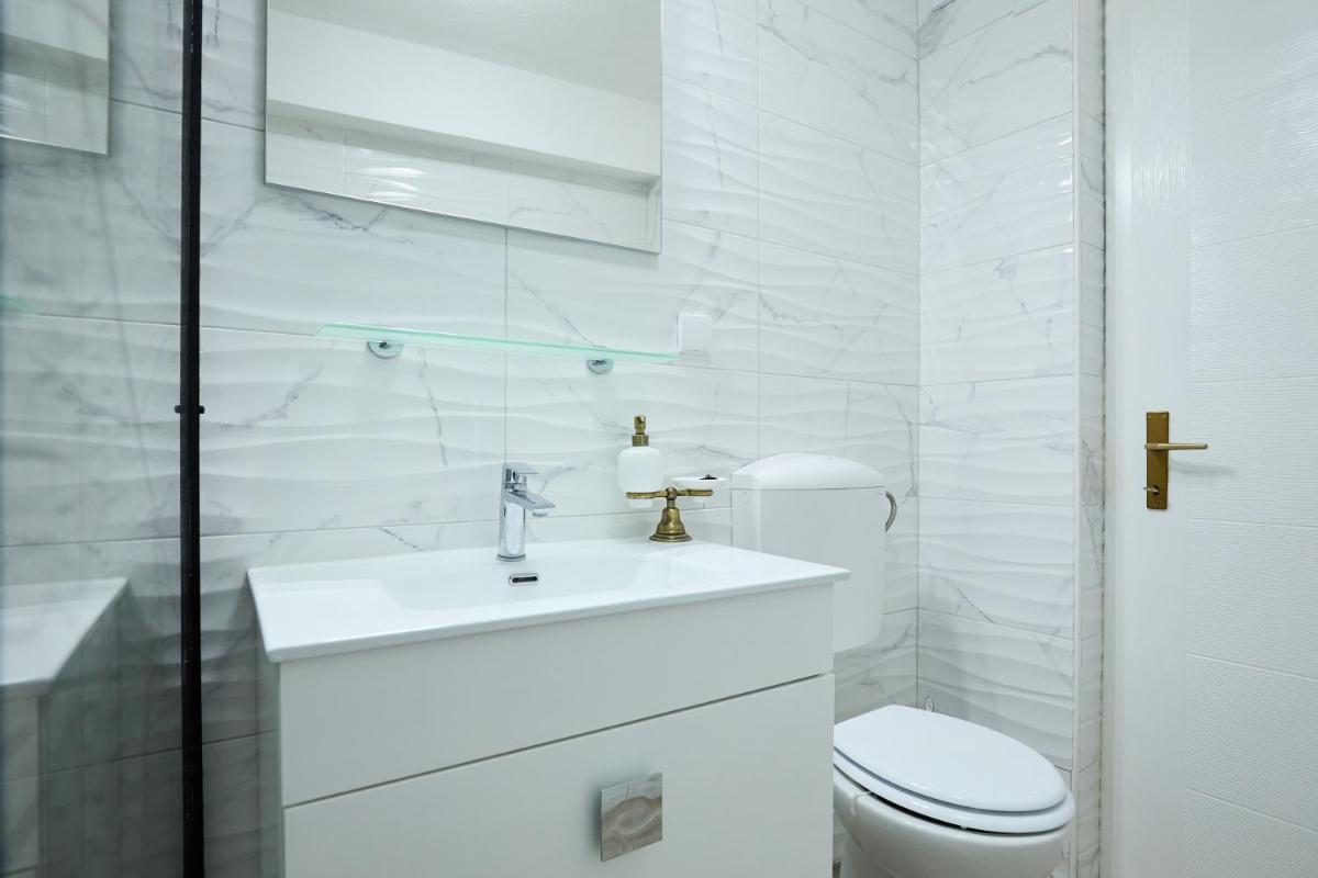 Studio Apartment Tarik - Housity