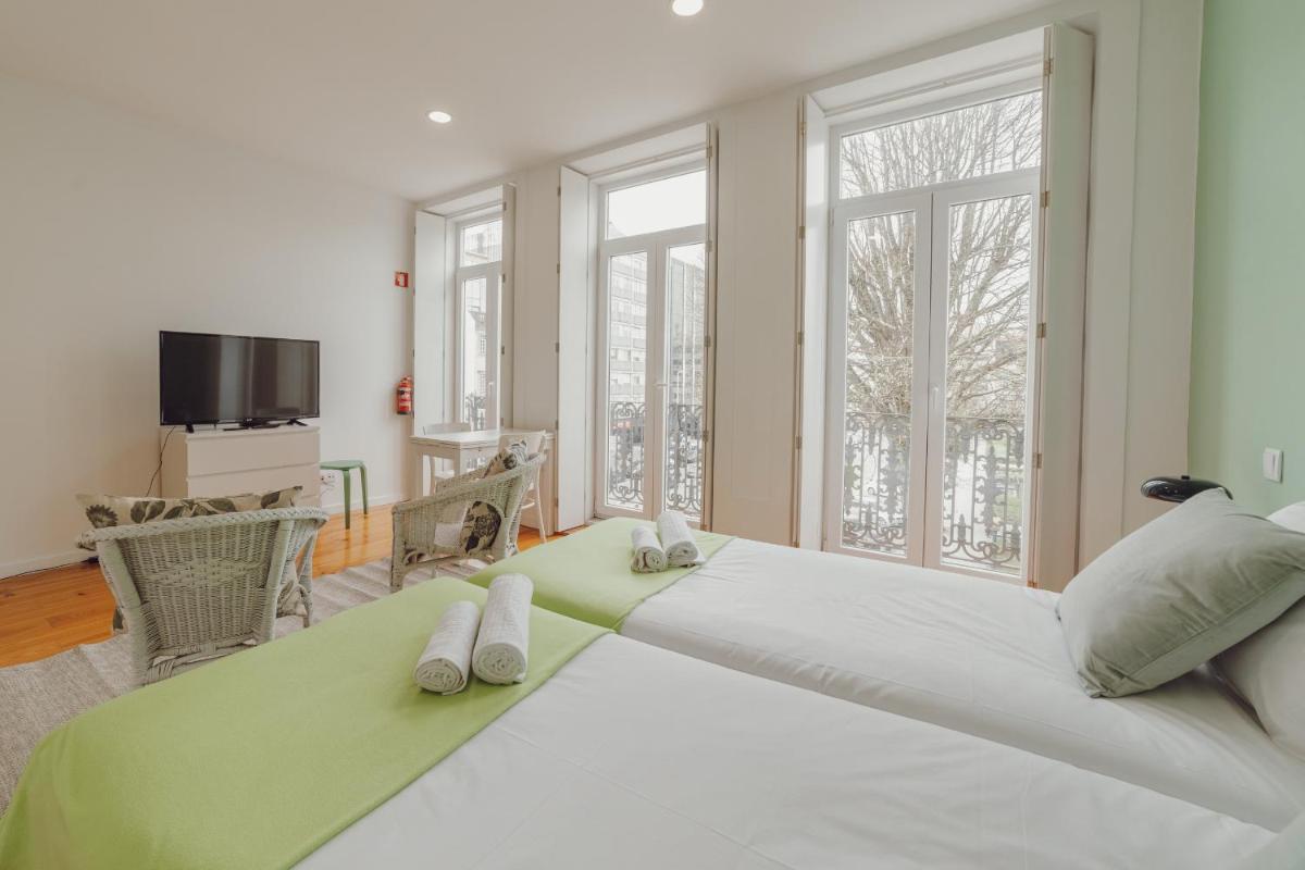 Suitetrails - Porto Downtown Apartments by Vacationy