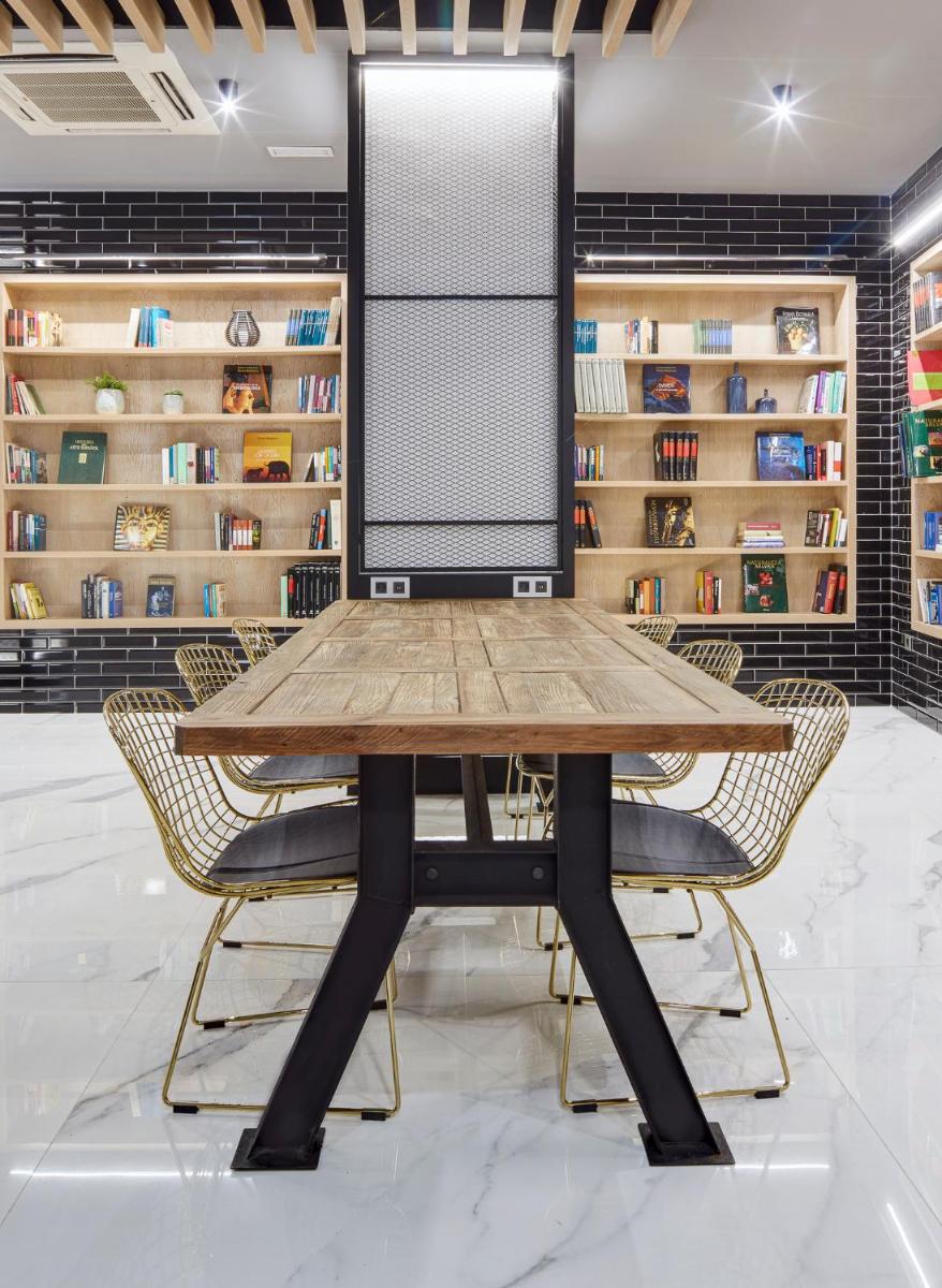 Biblioteca en el hotel