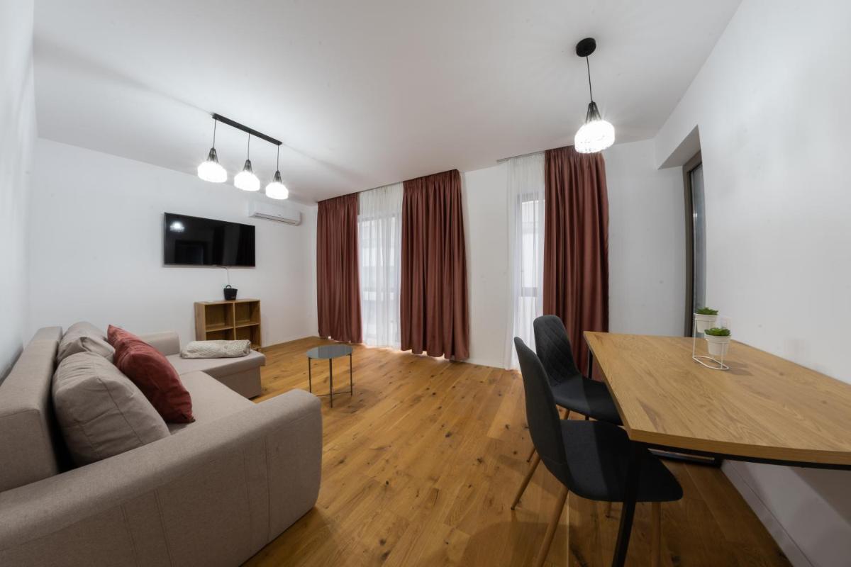 Citadela North 1BR Apartment w security and self check in - Housity