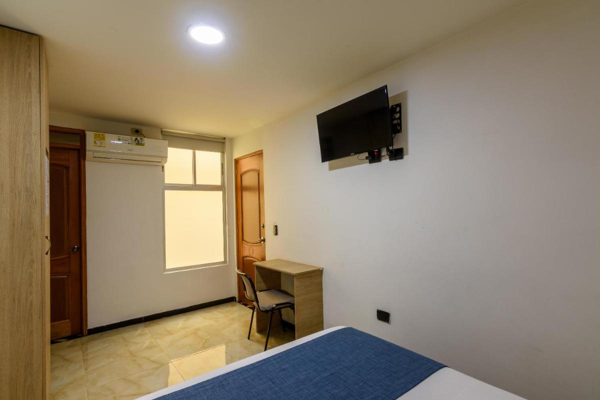 Hotel Med Estadio - Housity