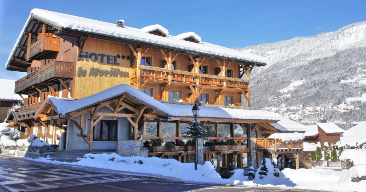 Vue générale sur la montagne ou vue sur la montagne depuis l'hôtel