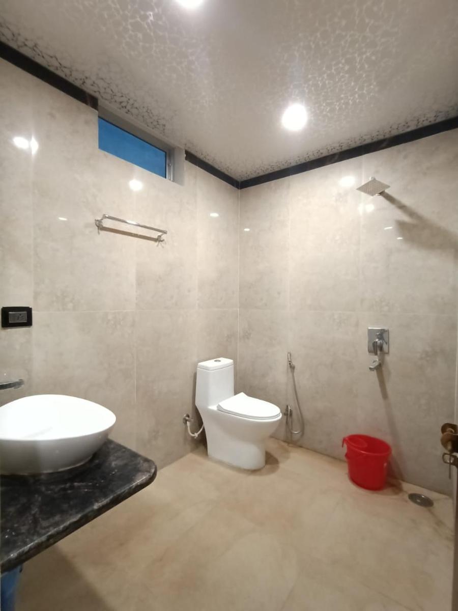 Hotel Shree Ganesh Paradise by WB Inn - Housity