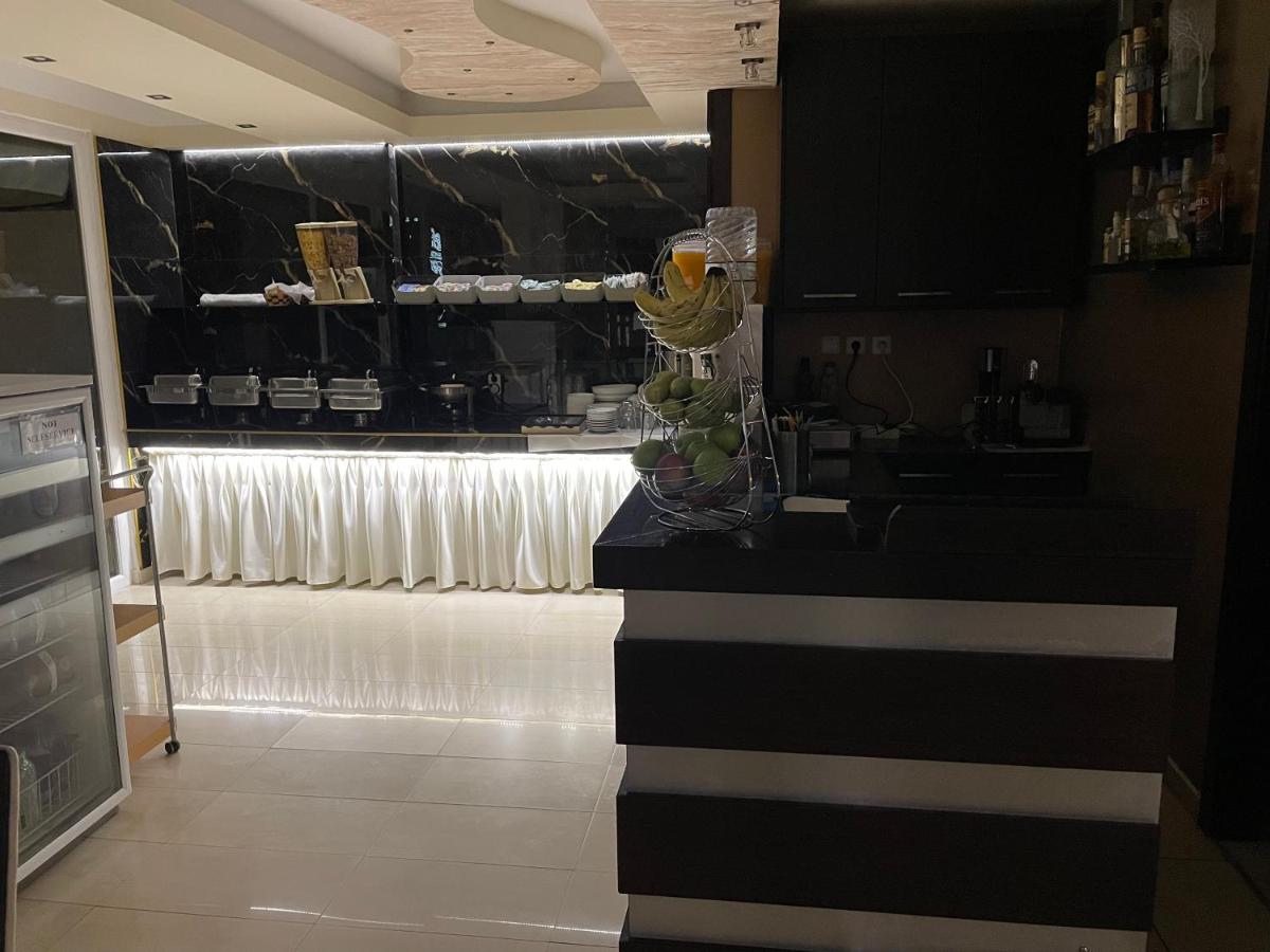 Hotel San Antonio - Housity