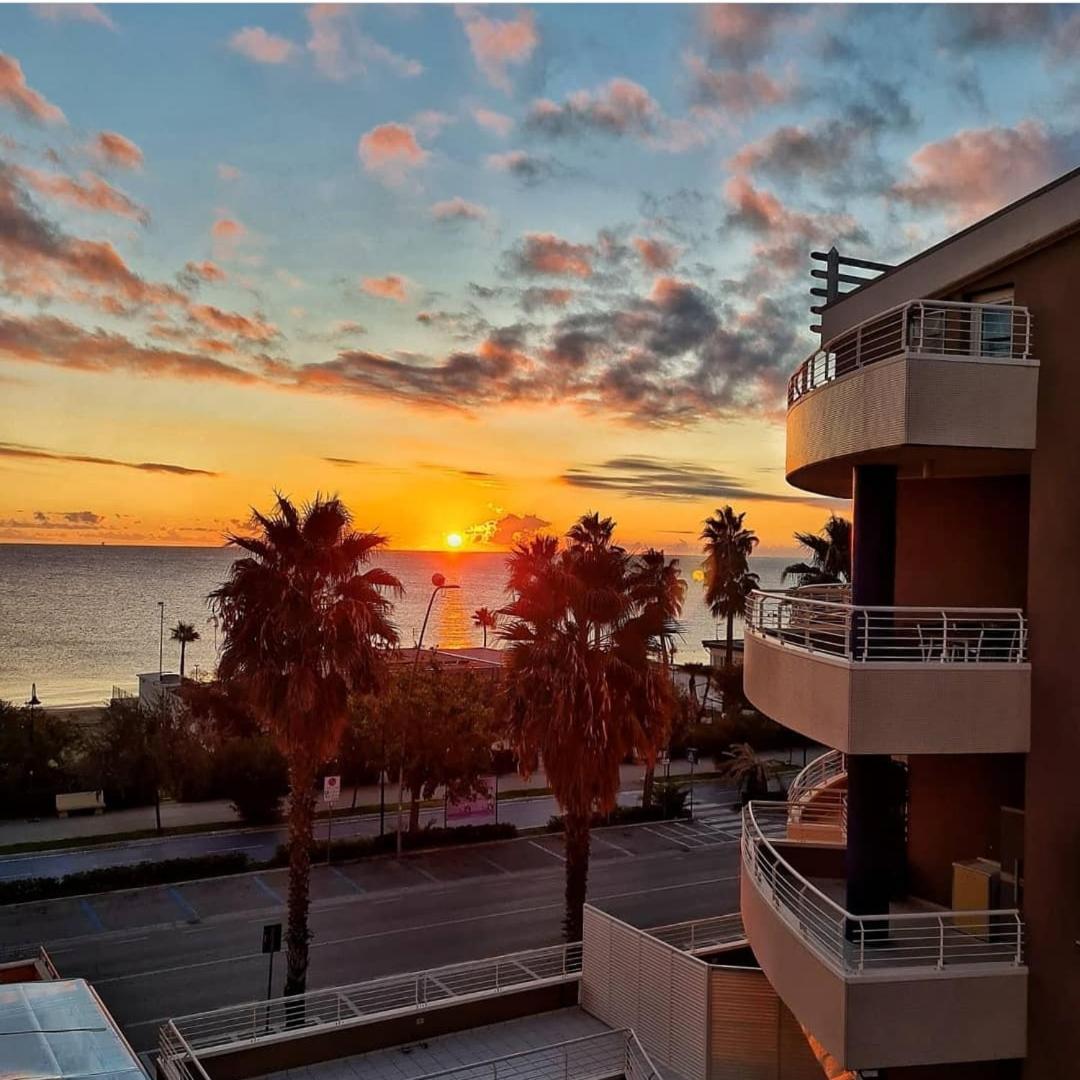 Suitetrails - Alba Seaside Apartment