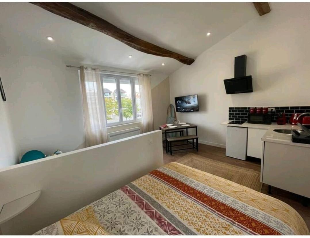 The California Dream - hyper-centre - 2mn gare SNCF - WIFI NETFLIX gratuit - Housity
