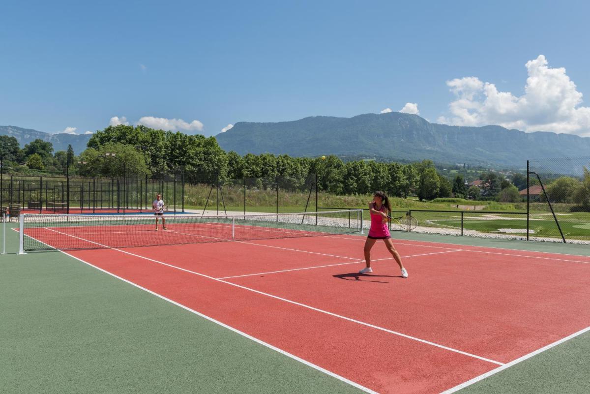 Tennis ou squash au sein de l'hôtel ou à proximité