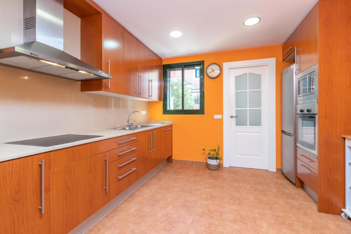 Casa con piscina privada a 5 minutos de Girona - Housity