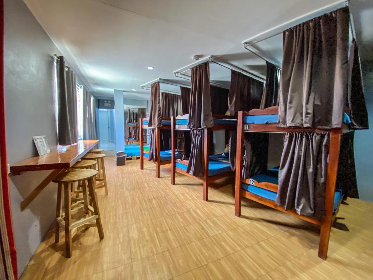 West Coast Beach House - Housity