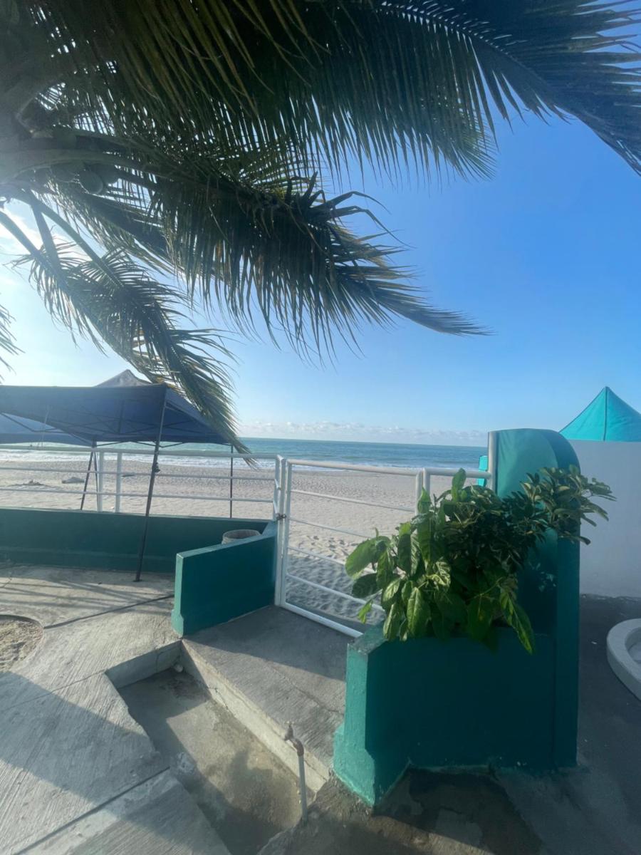 Beachside apartment with 2 pools, Same, Esmeraldas - Housity