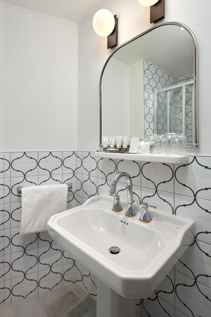 Salle de bains dans l'établissement Hotel Villa Romantic & Spa