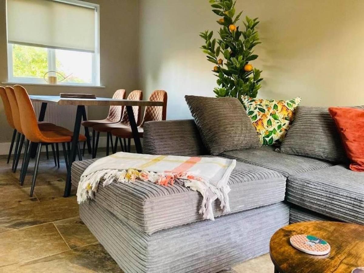 Hallcroft Cottage - Housity