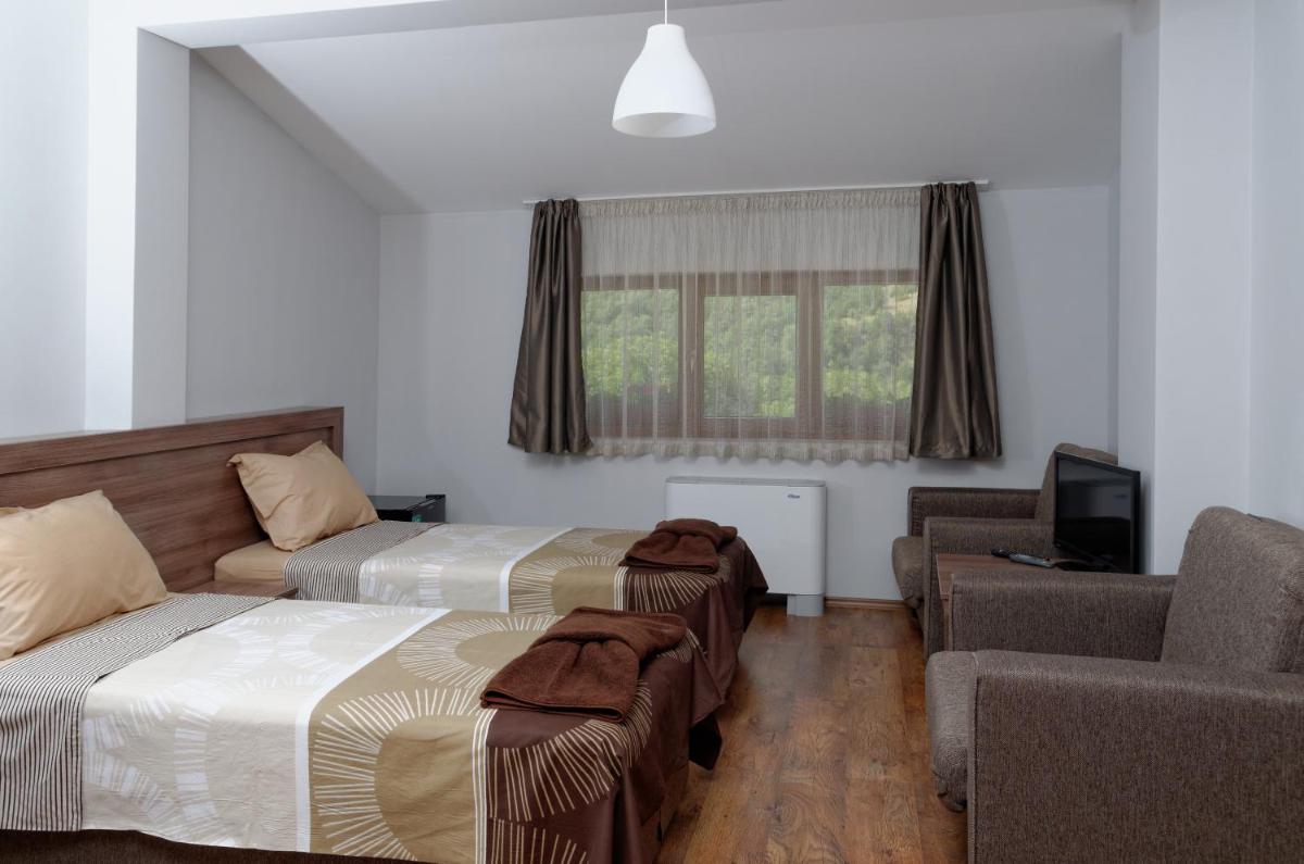 Alpine Garden Hotel (Trayanovi Dvori) - Hizvo