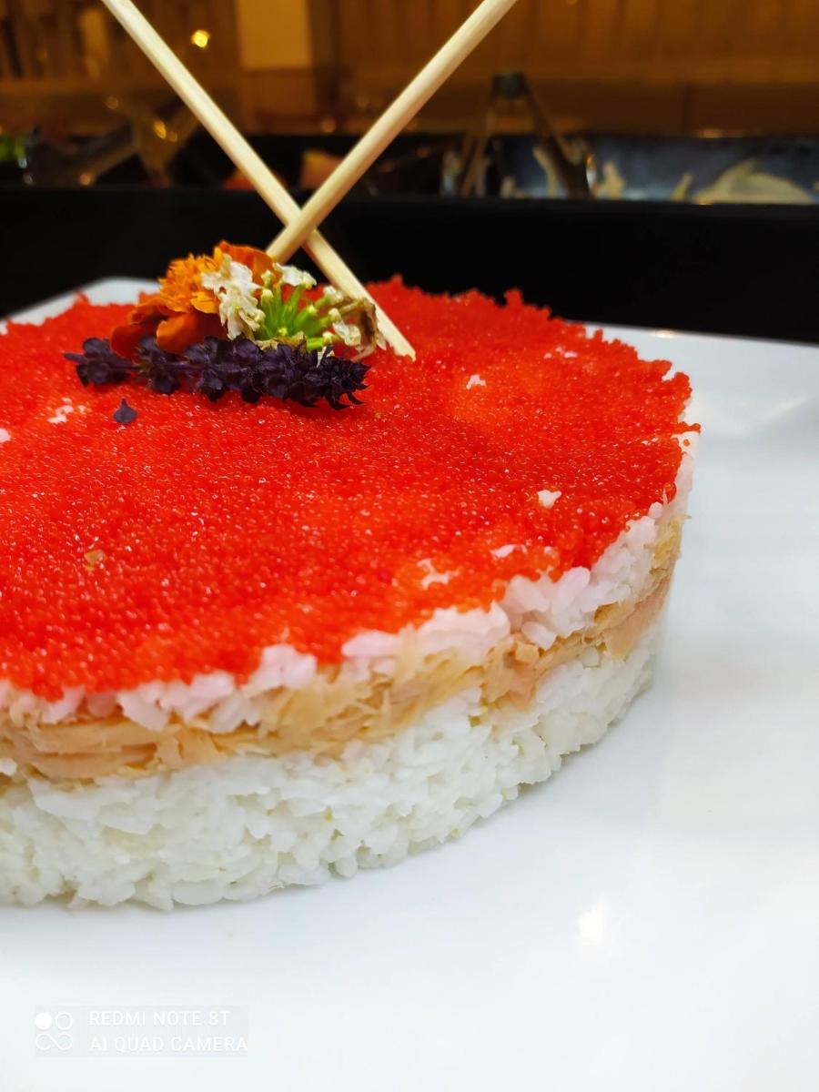 Comida en o cerca de este hotel
