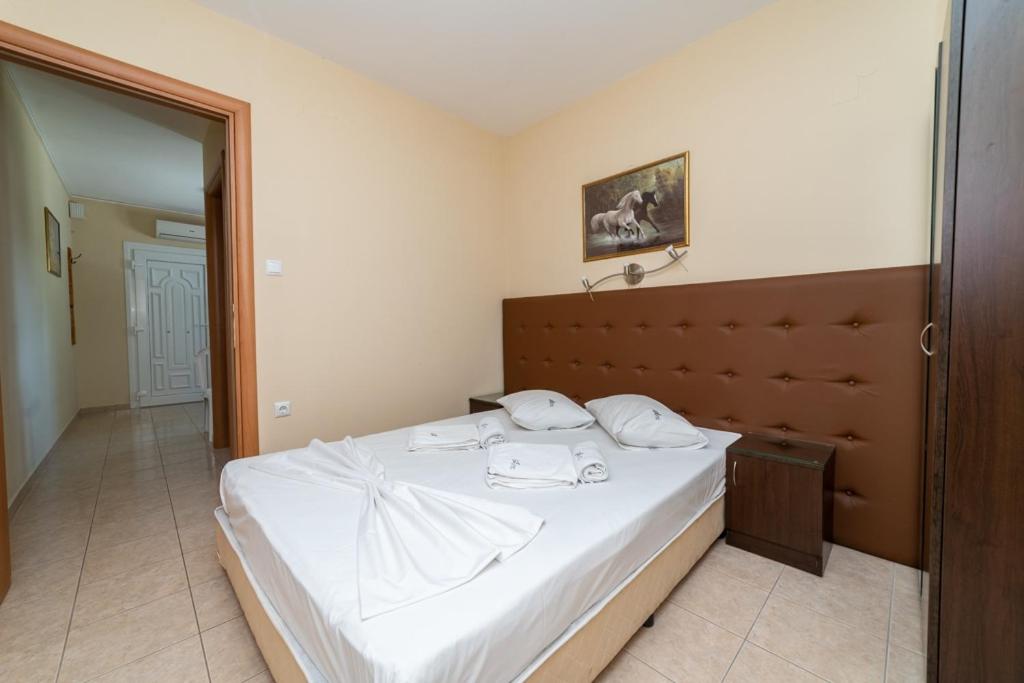 Iraklitsa 1 - Housity
