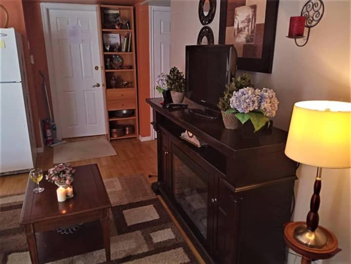Cozy 2 Bedrooms place in the best area of Oshawa - Housity