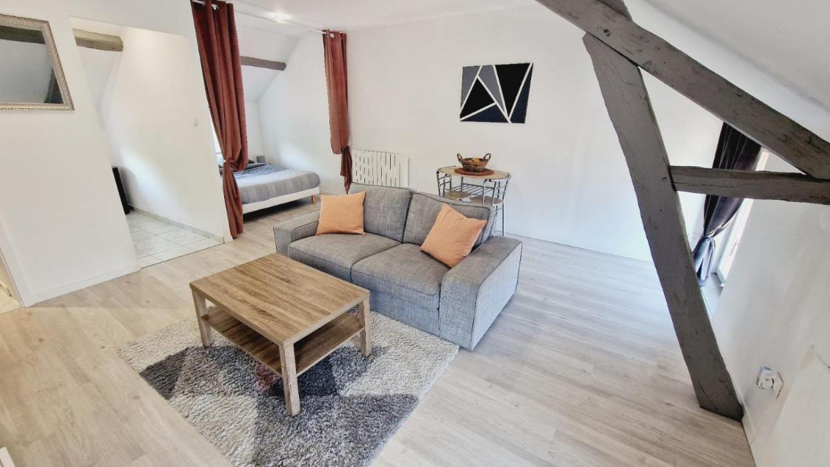 J.Mo Home - Louvroil - Calme - Idéal couple - Déplacement PRO - Housity