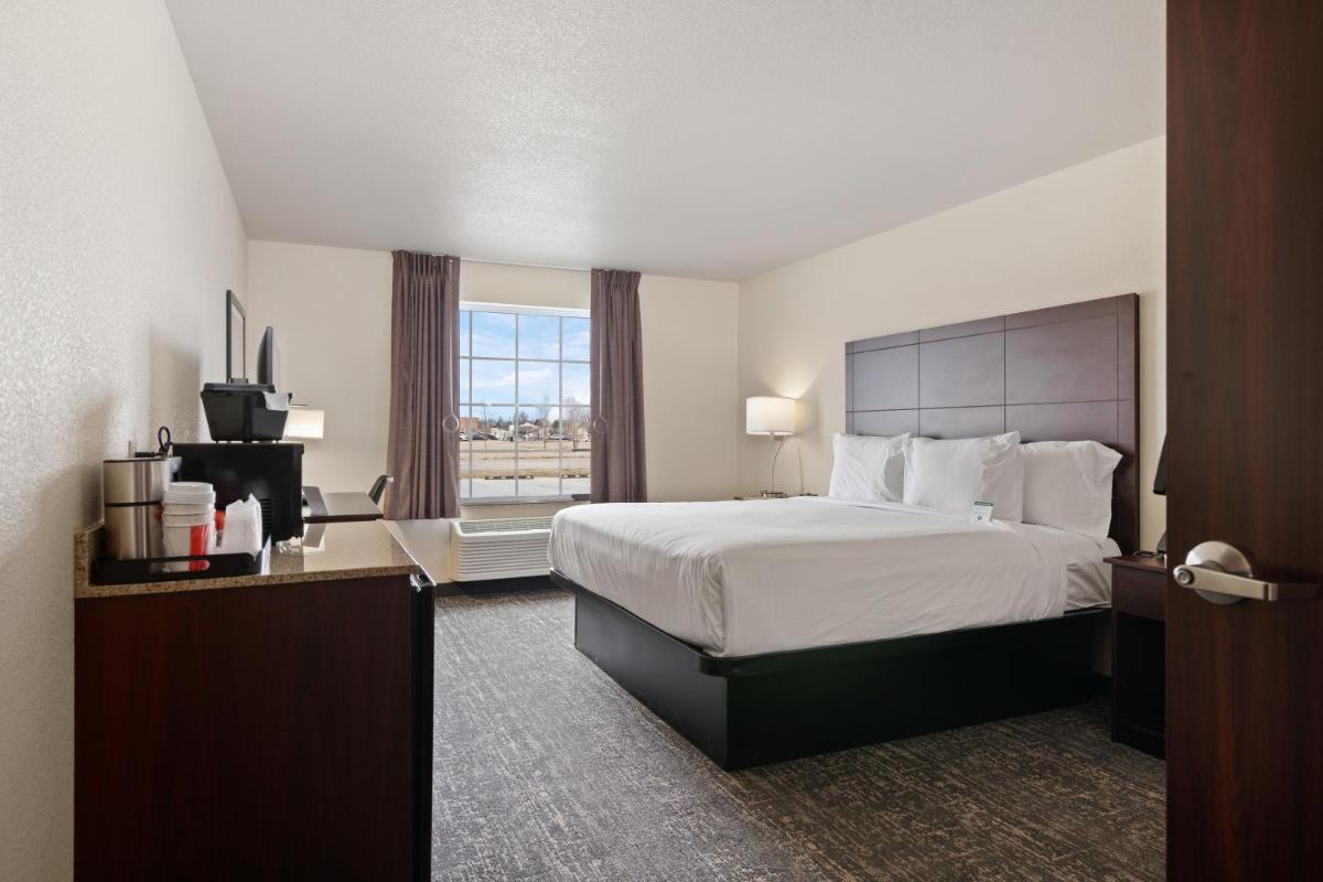 Cobblestone Inn & Suites - Yuma - Housity