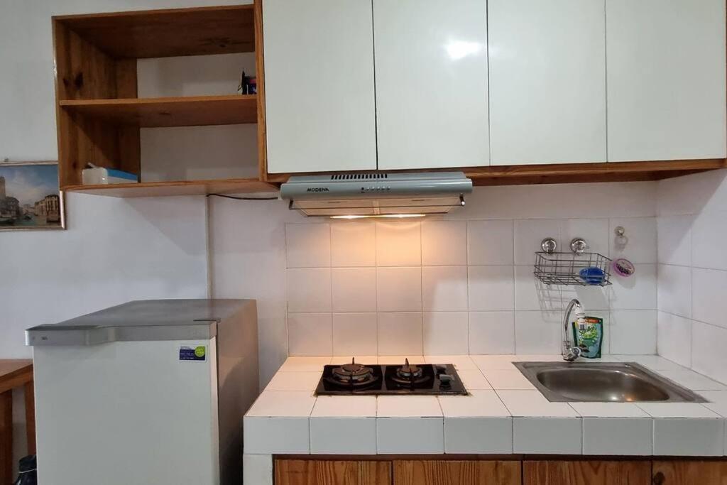 Apt Park View Depok Studio Murah Town Square With Netflix, Swimming Pool - Housity