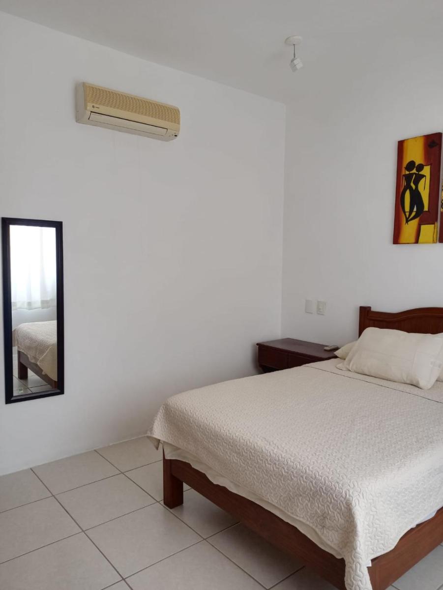 nice condominium with lots of amenities - Housity