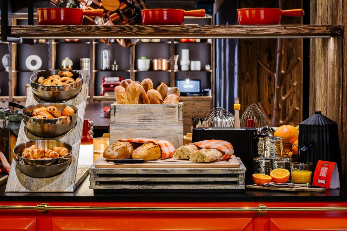 Nourriture dans l'hôtel ou à proximité