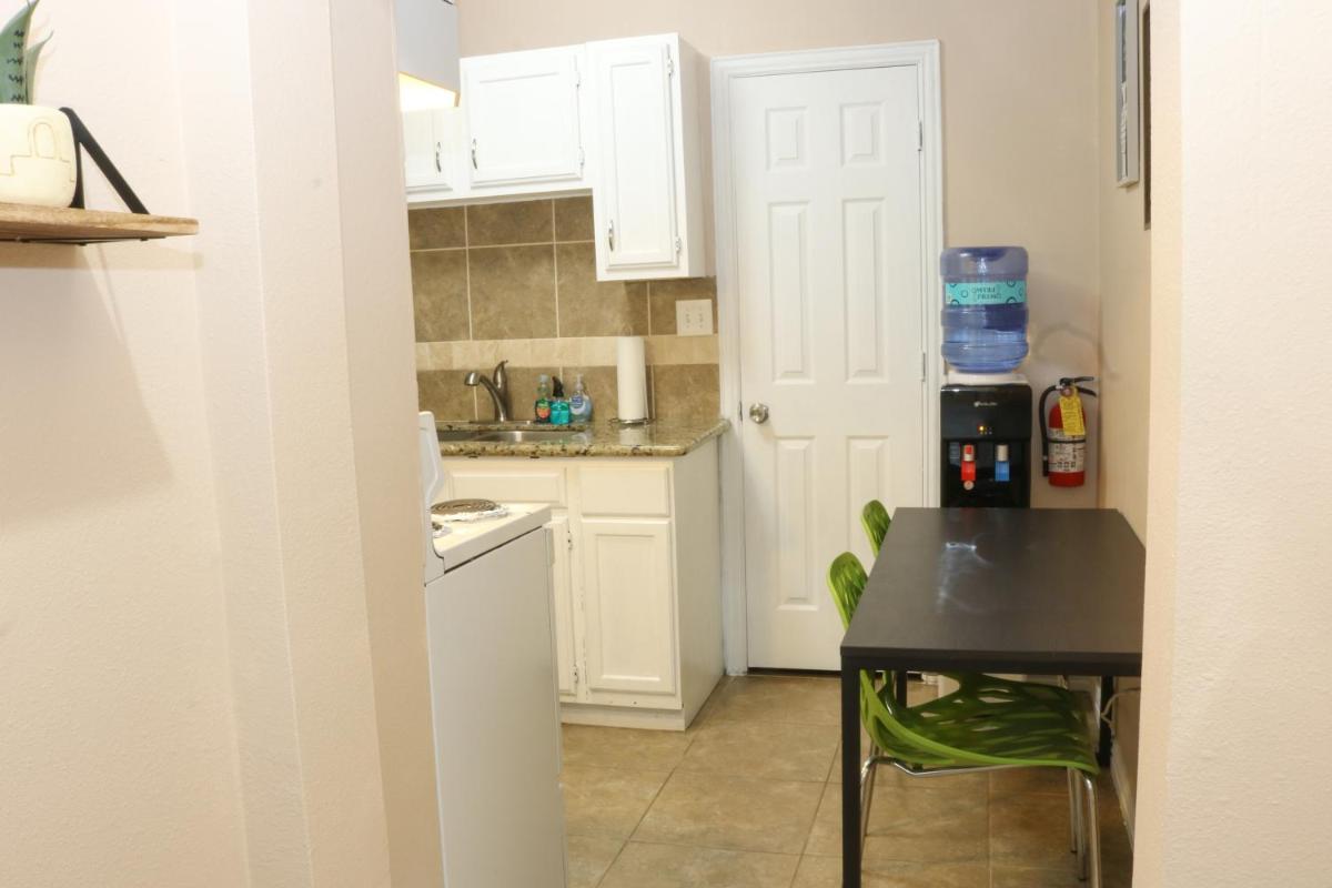 East Downtown Hideaway - Housity