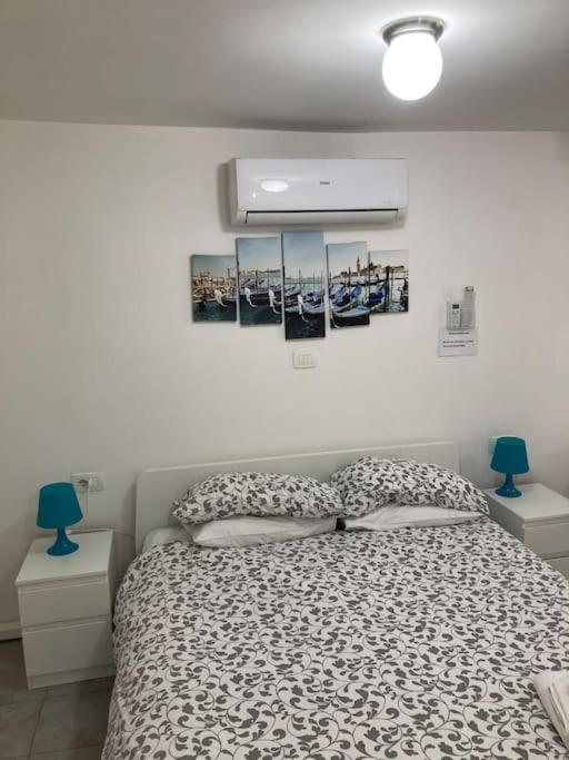 center Mestre 15 minutes from Venice, parking Bellini - Housity