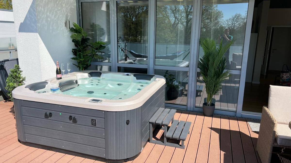 Luxus- Penthouse 180m2 mit Aufzug und Whirlpool - Housity