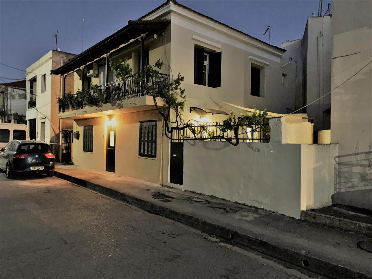 Martha III - Housity