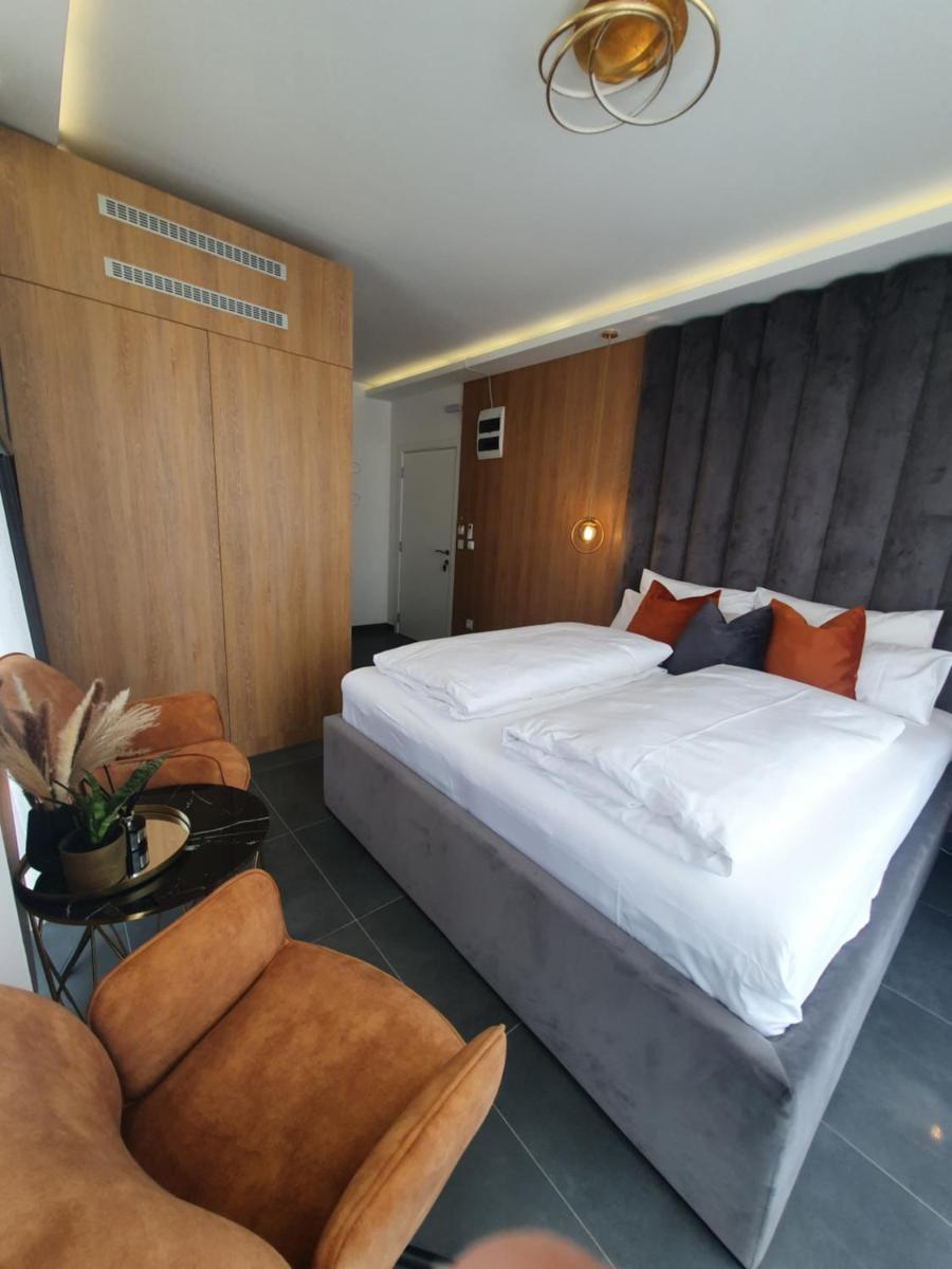 COCO - Housity