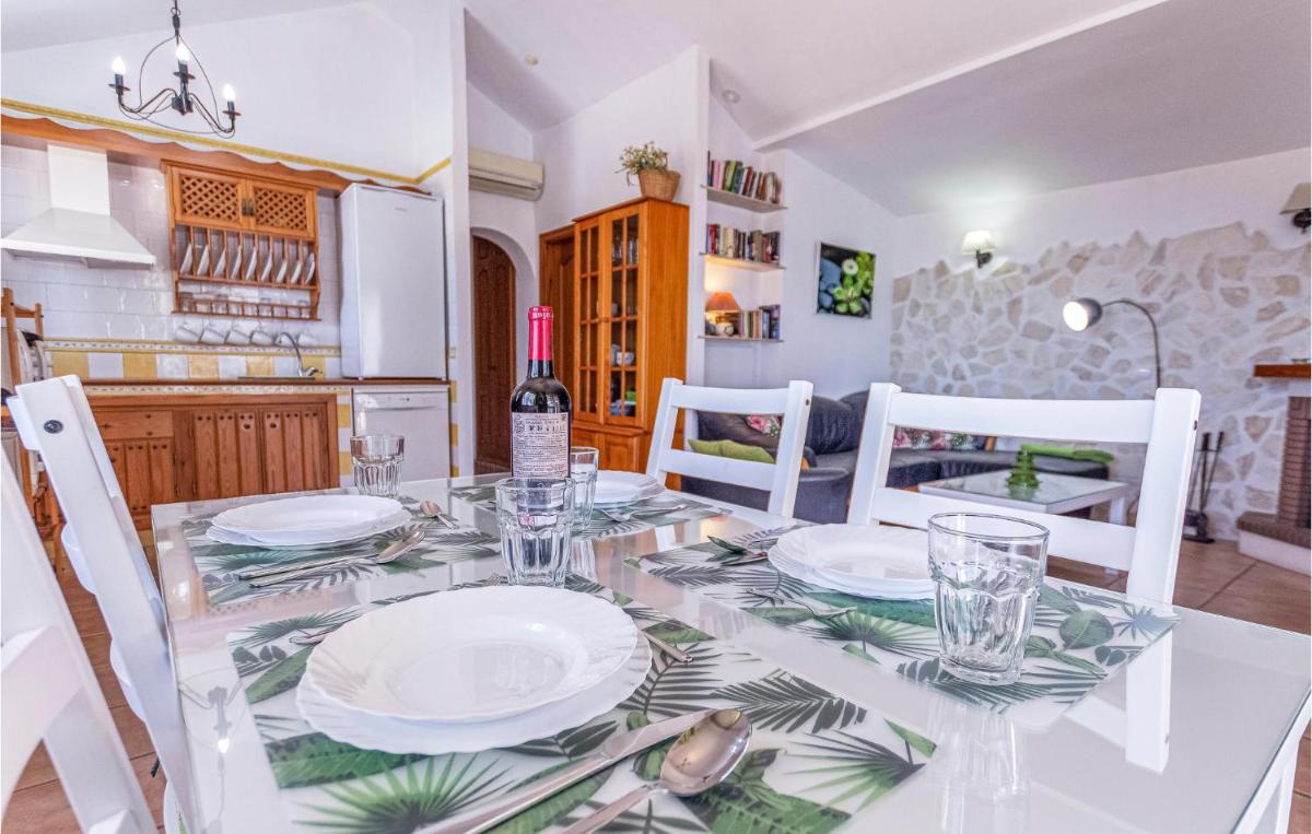 2 Bedroom Amazing Home In Torrox - Housity