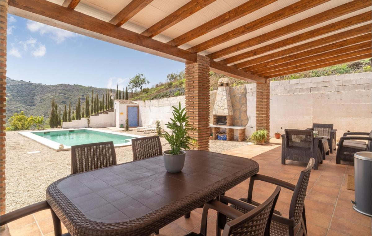 4 Bedroom Beautiful Home In Arenas - Housity
