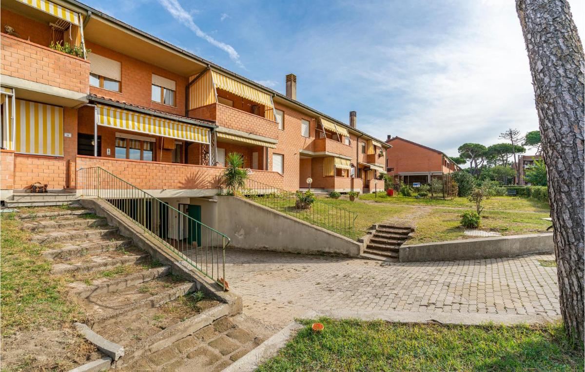 2 Bedroom Pet Friendly Apartment In Grosseto - Housity