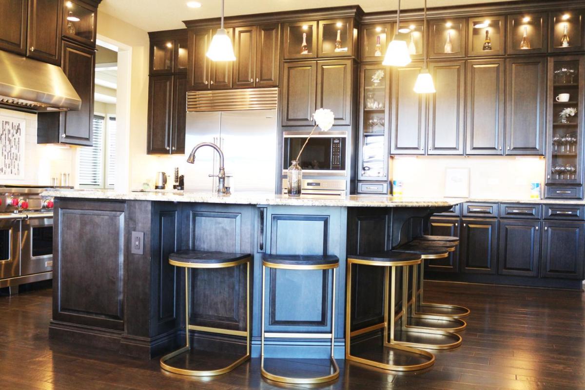 Luxurious 7BR home+Stunning Golf course lake views - Housity