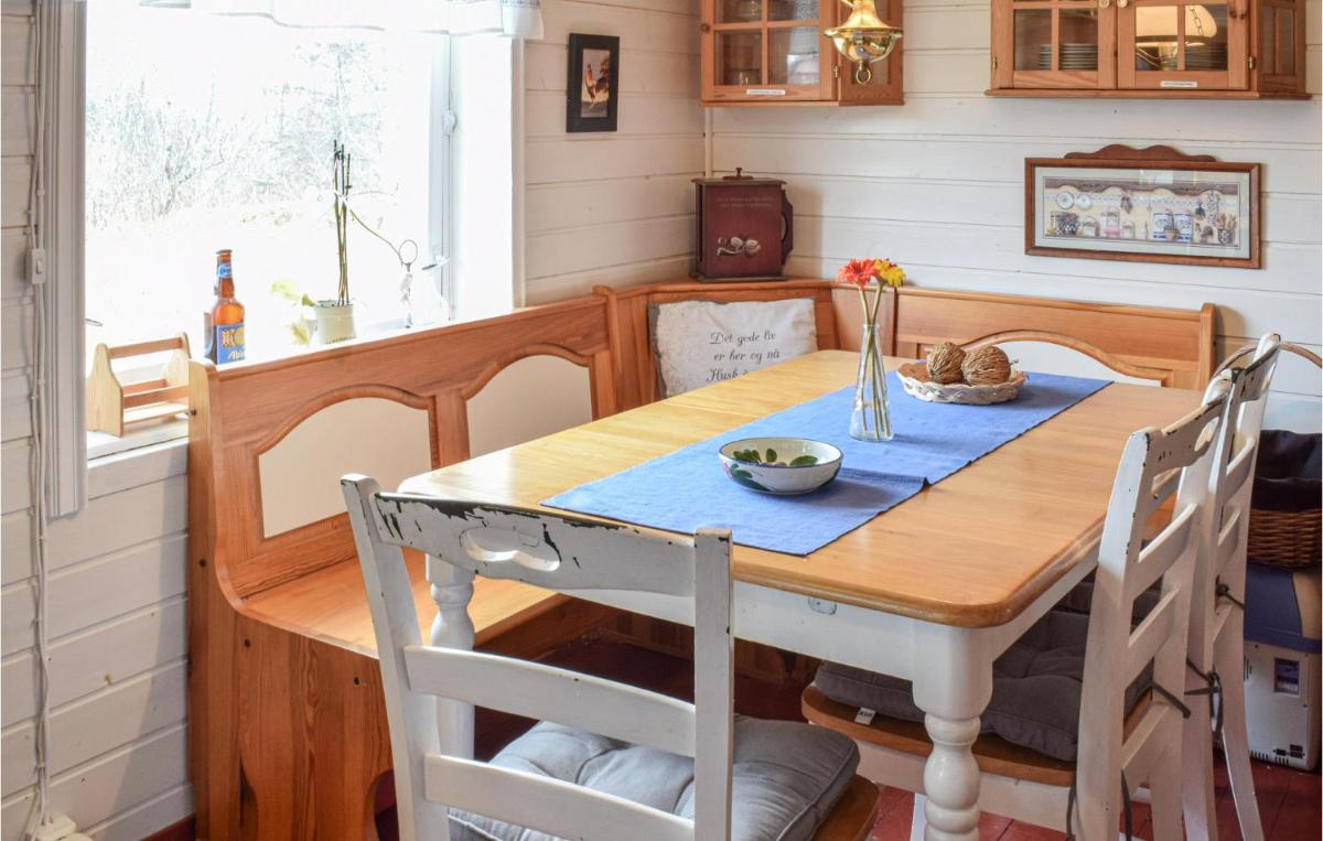 Amazing Home In Fonnes With Wifi - Housity