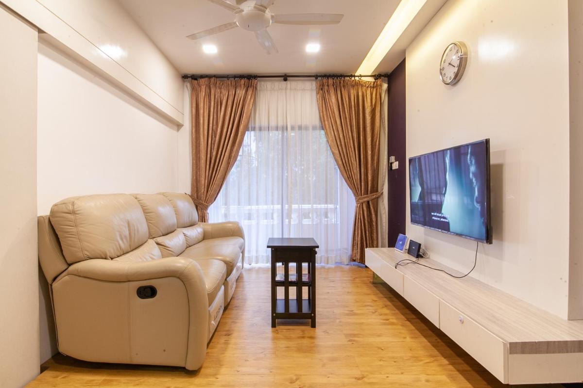 Mayang Court By Plush - Housity