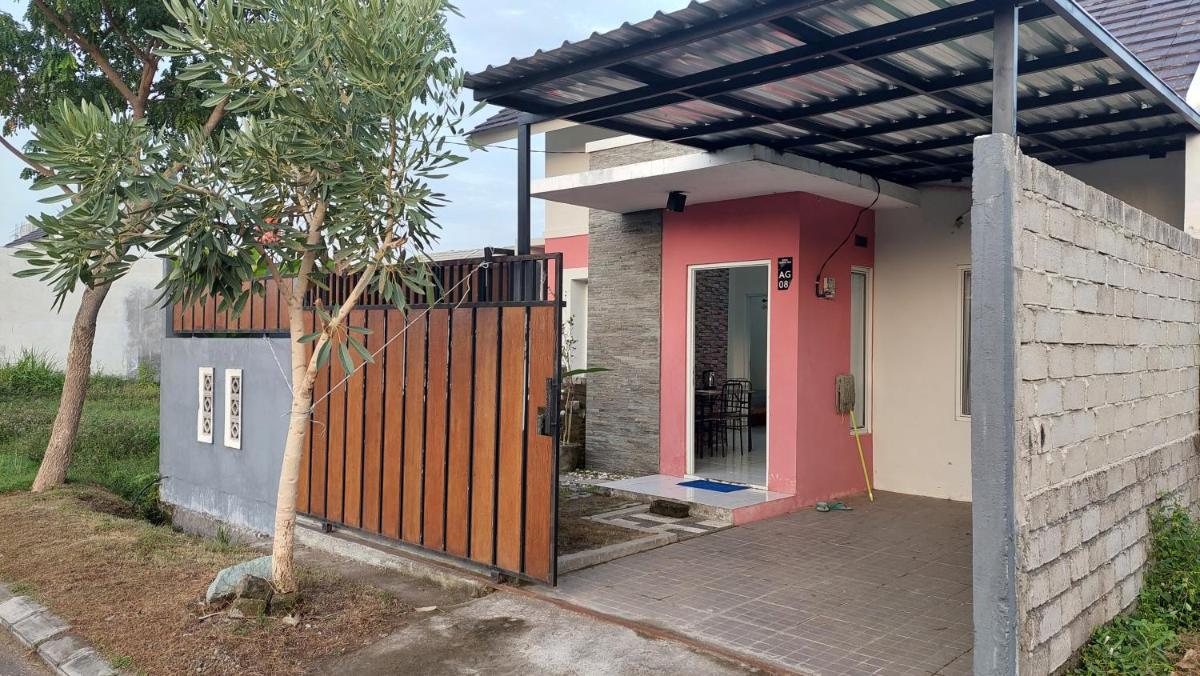 Suitetrails - Griya Guest House