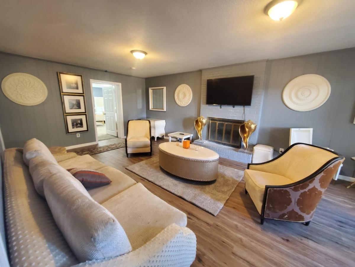 Super Large East Memphis 23 Beds - Housity