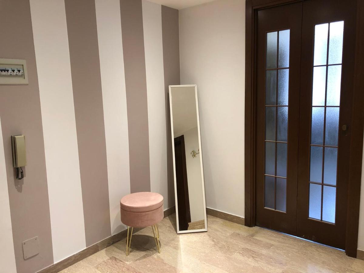 Ampio bilocale a Milano - Housity