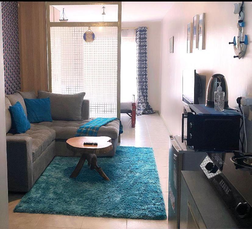 Lux Suites Convertible Studios Embakasi - Housity