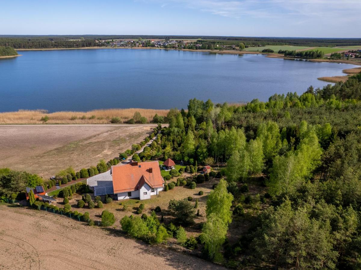 Dom na wzgórzu z widokiem na jezioro z balią i sauną - Housity