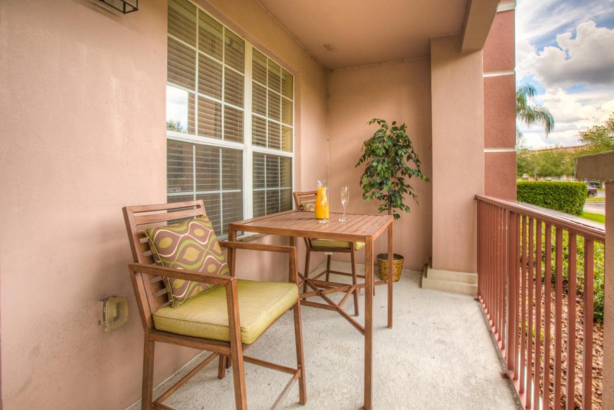 Stylish Condo at Vista Cay Resort Minutes to WDW - Housity
